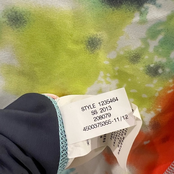 Under Armor UA SURF Compression Shirt - Picture 4 of 4